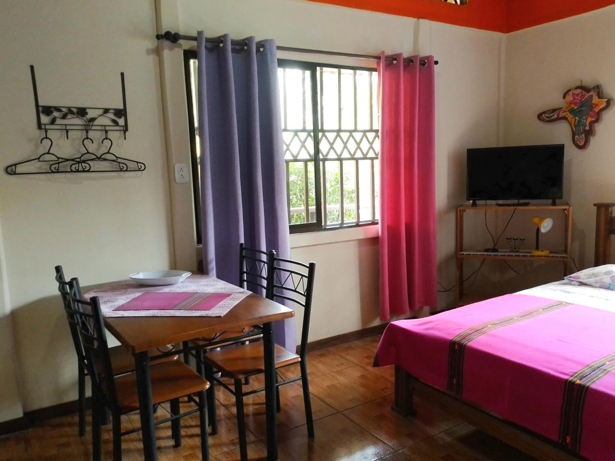 Appartamento Casa Alegra Puerto Viejo de Talamanca Esterno foto